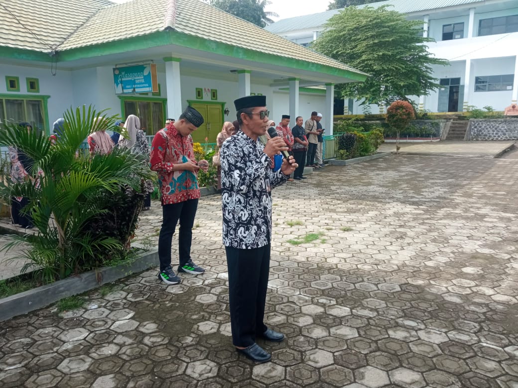 You are currently viewing Pembukaan Pesantren Ramadhan di SMKN 1 Soppeng