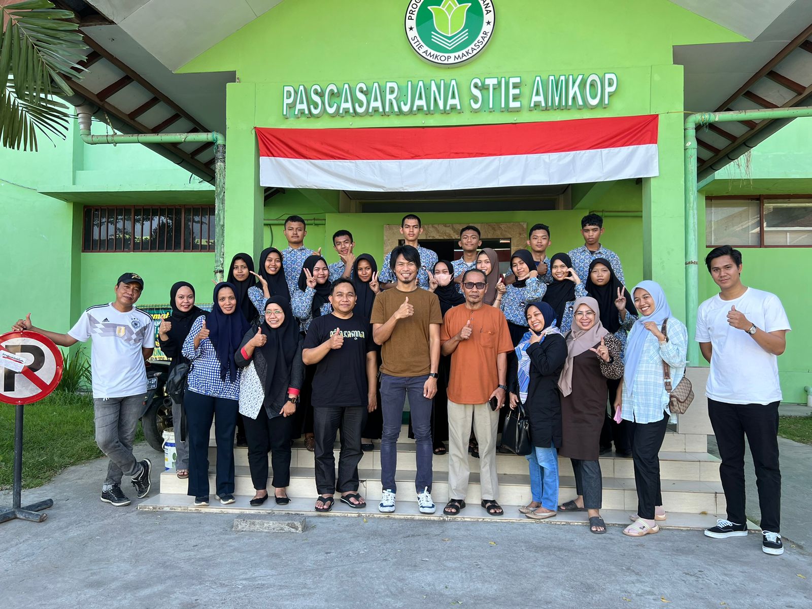 Read more about the article 15 Siswa SMKN 1 Soppeng Lakukan Medical Check-Up dan Psikotes di Makassar