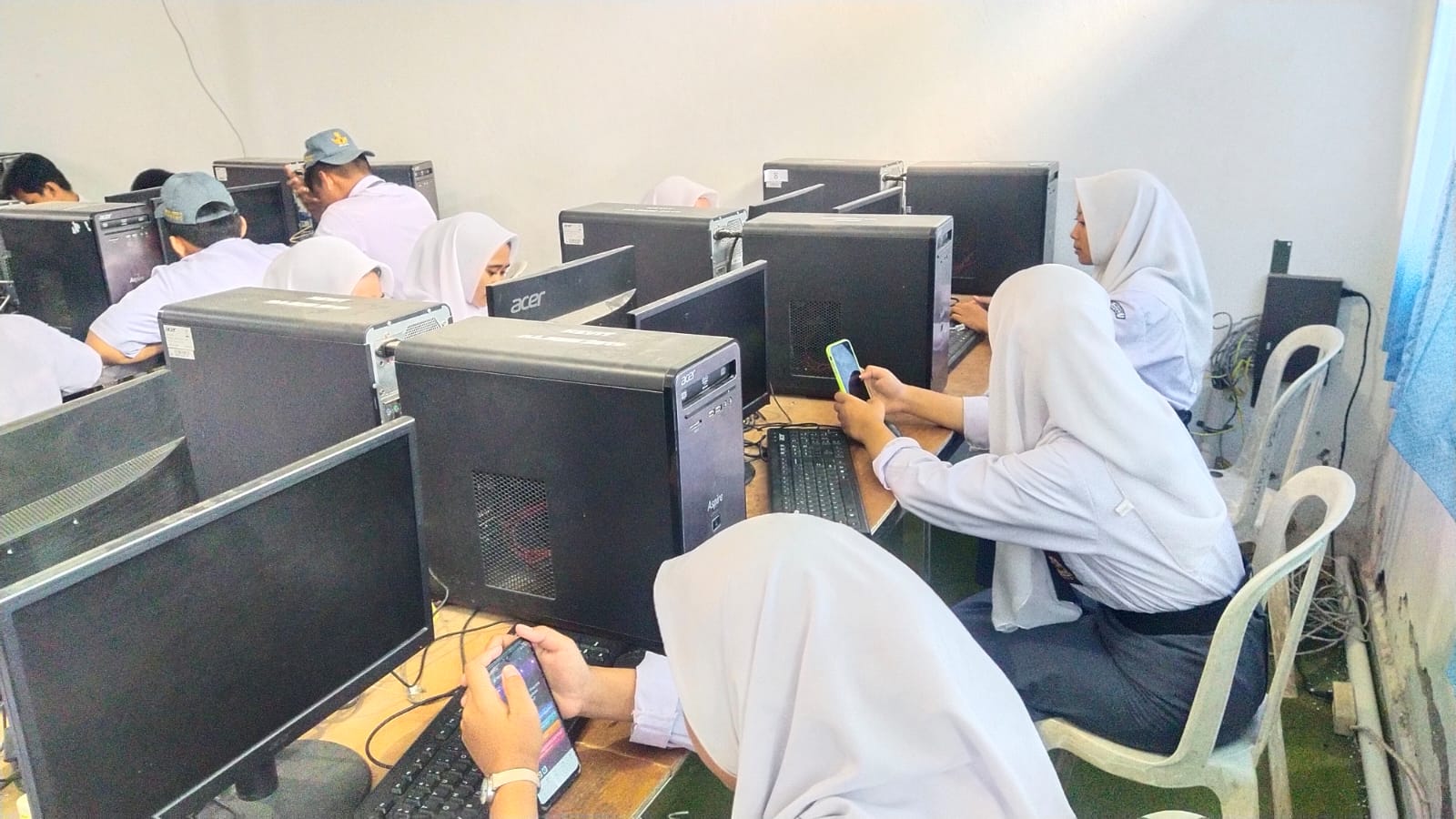 Read more about the article Inovasi Pembelajaran: Asesmen Sumatif Informatika TKJ Gunakan Quizizz