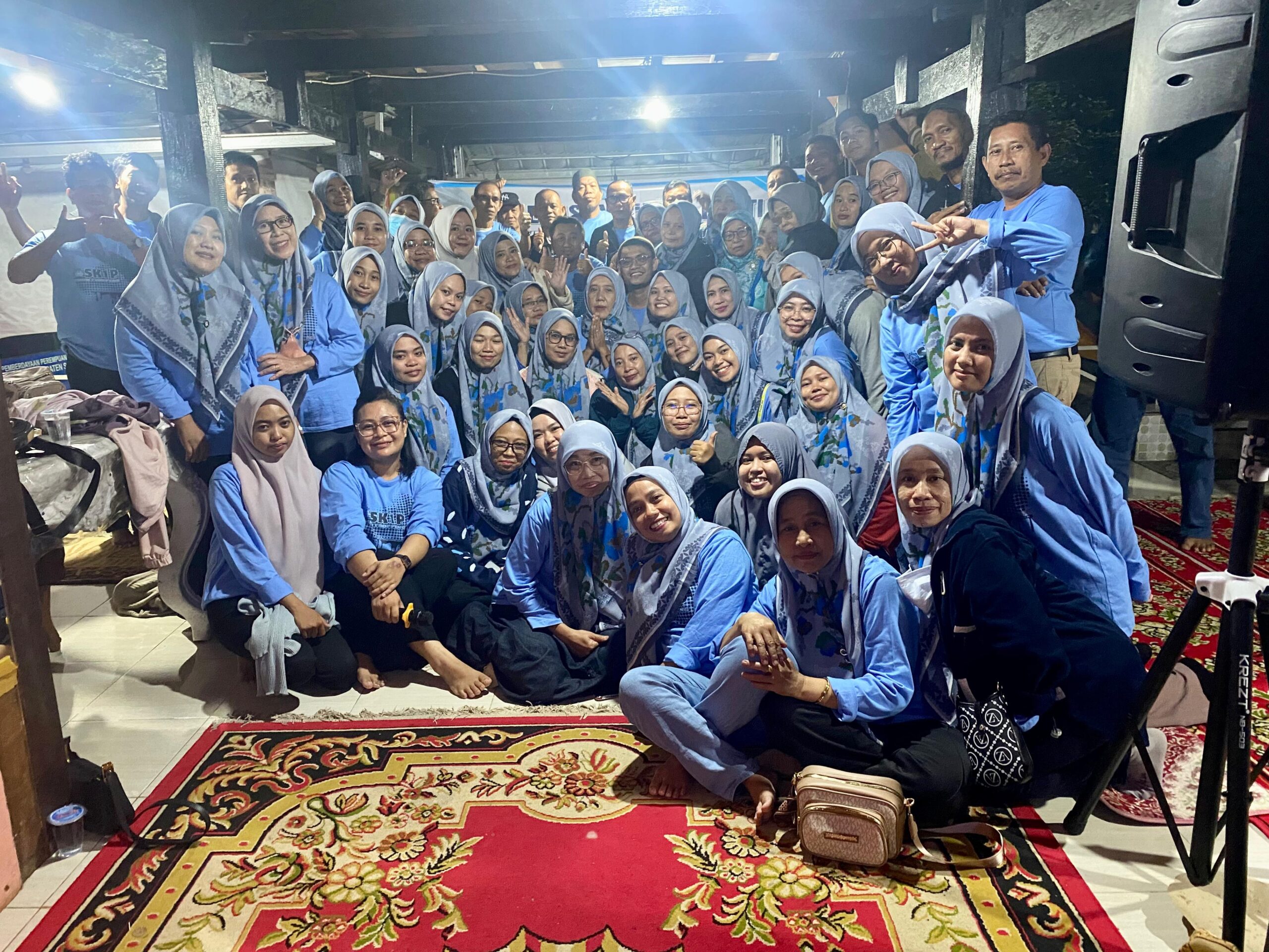 Read more about the article Penuh Haru, SMKN 1 Soppeng Lepas Tenaga Pendidik dan Kependidikan yang Memasuki Masa Pensiun di Malino