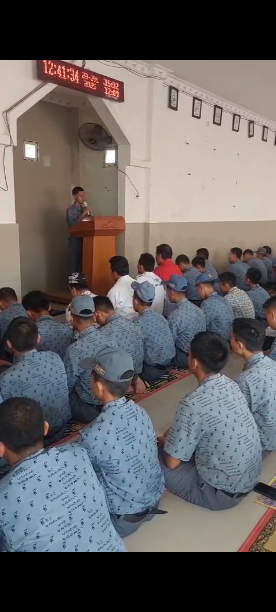 Read more about the article SMKN 1 Soppeng Perkuat Karakter Melalui Pembiasaan Literasi Al-Qur’an Setelah Dzuhur Berjamaah