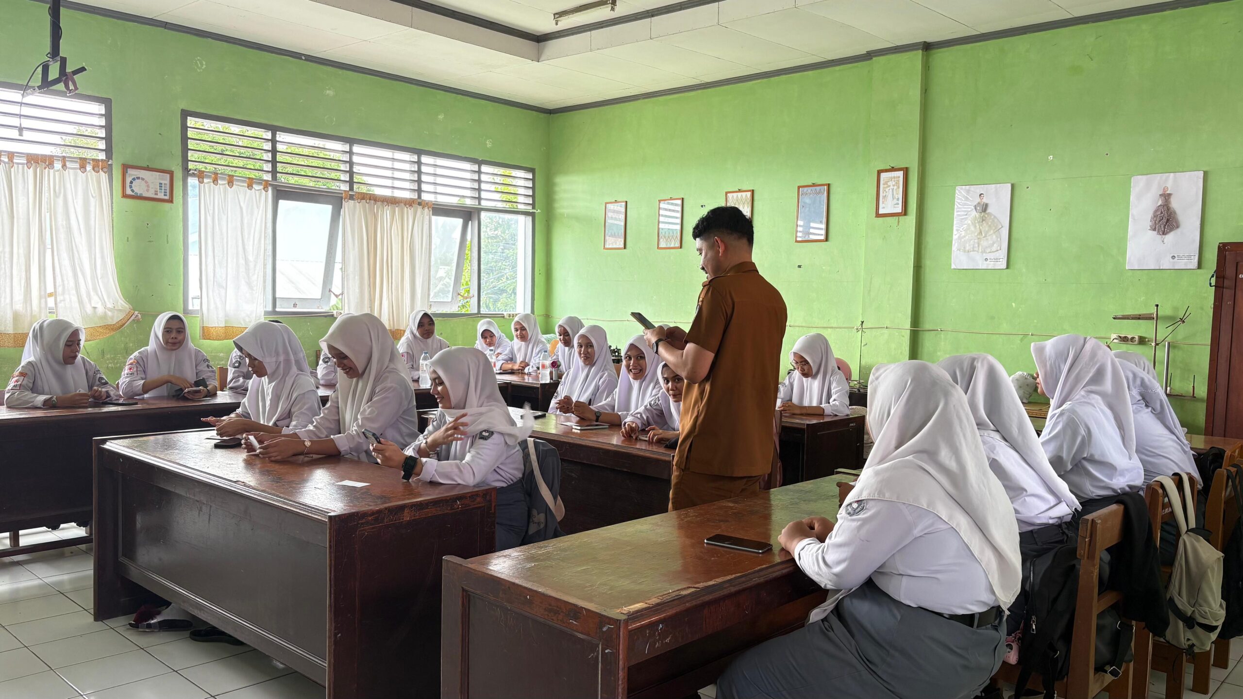 Read more about the article SMKN 1 Soppeng Laksanakan Sumatif Akhir Semester untuk kelas XII Tahun Ajaran 2025-2026