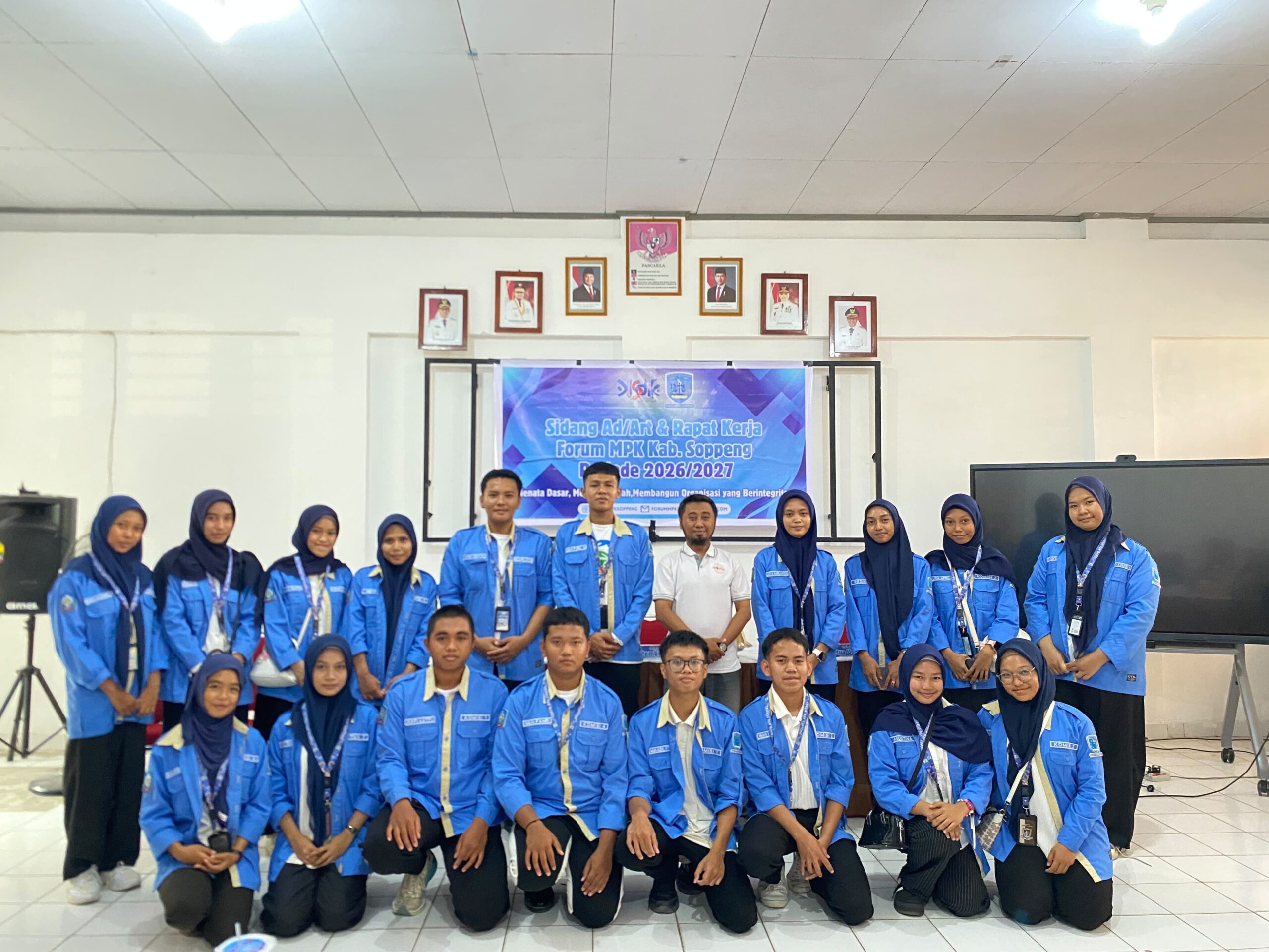 Read more about the article SMKN 1 Soppeng Jadi Tuan Rumah Sidang AD/ART dan Rapat Kerja Forum MPK SMA/SMK/MAN sederajat se Kabupaten Soppeng Periode 2026/2027